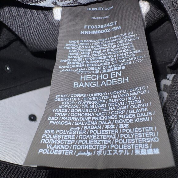 Hurley Flexfit Black Hat S/M Stretch Fitted Cap Yupoong Logo Surf Skate - Picture 13 of 14